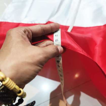 Z915 110X65CM Medium bendera merah putih bahan saten halus jahitan rapi bolak balik kuat tidak luntur