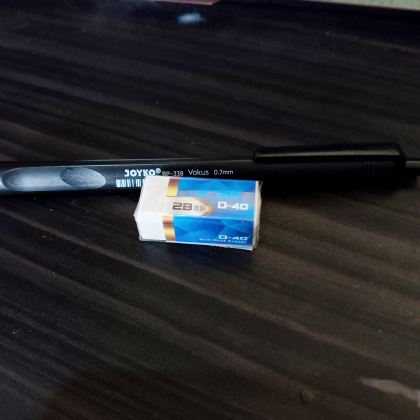 Z564 PENGHAPUS PENSIL 2B Davis Putih Kecil D-40