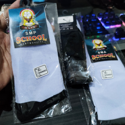 Z857 kaos kaki SD SMP SMA HITAM DAN PUTIH