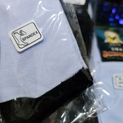 Z857 kaos kaki SD SMP SMA HITAM DAN PUTIH