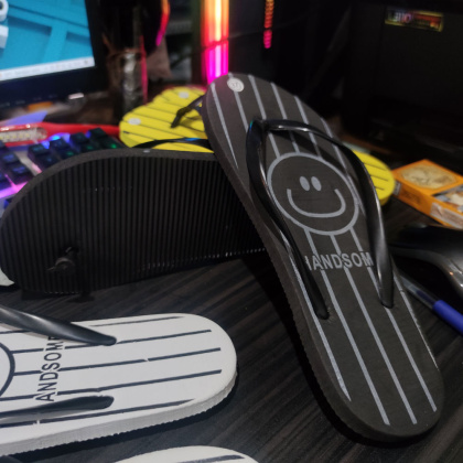 Z018 SANDAL CEWEK SPON BUSA RINGAN KARAKTER SMILE NANAS SEMANGKA