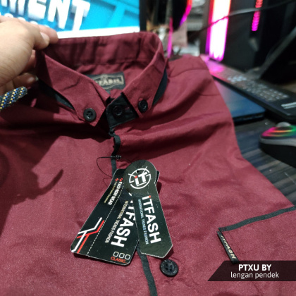 Z715 PTXU Hem polos pria lengan pendek