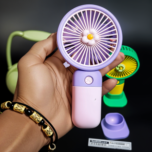Z820 KIPAS PORTABLE HANDHELD FAN MINI KIPAS TANGAN ELEKTRIK USB + BATERAI TANAM + HOLDER TATAKAN