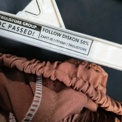 Z879 CELANA PENDEK WANITA HOTPANTS COKLAT KOLOR SAKU KIMPUL KANAN KIRI