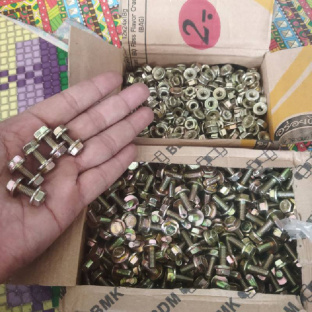 Z550 mur baut ring topi kunci 10 emas kuning