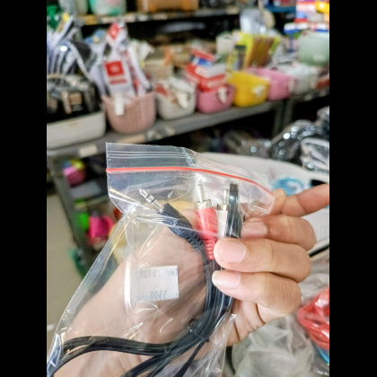 Y980 Kabel audio 2in1 jack 3.5mm kabel aux 2-1 merah putih hitam