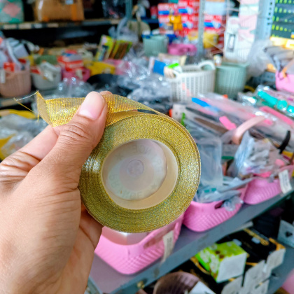 Y972 PITA EMAS ukuran 3/4 atau ± 2cm panjang 18m