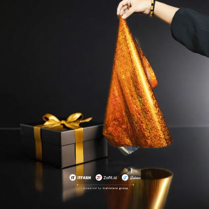 Z925 PLASTIK KADO 50X70CM HOLOGRAM BLINK WARNA WARNI PEMBUNGKUS PLASTIK KERTAS KADO SOUVENIR HADIAH ULTAH