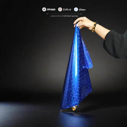 Z925 PLASTIK KADO 50X70CM HOLOGRAM BLINK WARNA WARNI PEMBUNGKUS PLASTIK KERTAS KADO SOUVENIR HADIAH ULTAH
