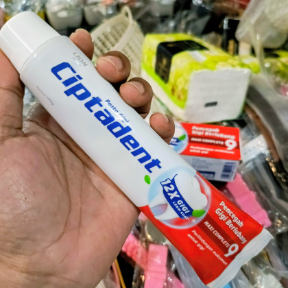 Y948 PASTA GIGI CIPTADENT 190G