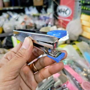 Y933 STAPLER DAVIS NO 10 DAVIS HD-10 ALAT STAPLESS METAL STAINLESS