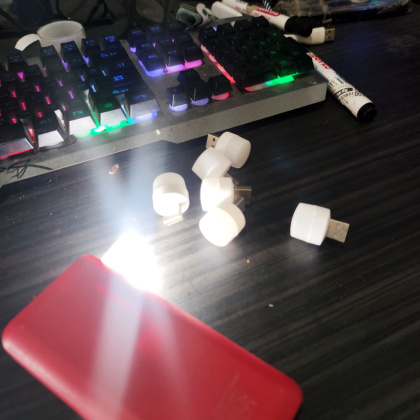 Z147 Lampu bohlam MINI LED USB silinder tabung colok powerbank charger