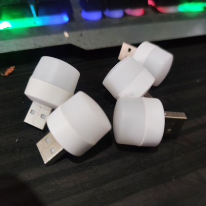 Z147 Lampu bohlam MINI LED USB silinder tabung colok powerbank charger