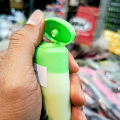 Y930 Body Lotion Emeron Lovely Natural Body Lotion 100ml Kecil