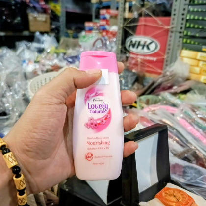 Y930 Body Lotion Emeron Lovely Natural Body Lotion 100ml Kecil