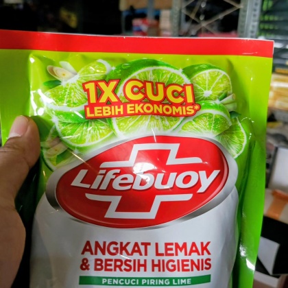 Y928 Sabun cuci piring Lifebuoy 660g Refill Botani Tech