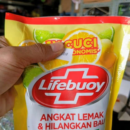 Y928 Sabun cuci piring Lifebuoy 660g Refill Botani Tech